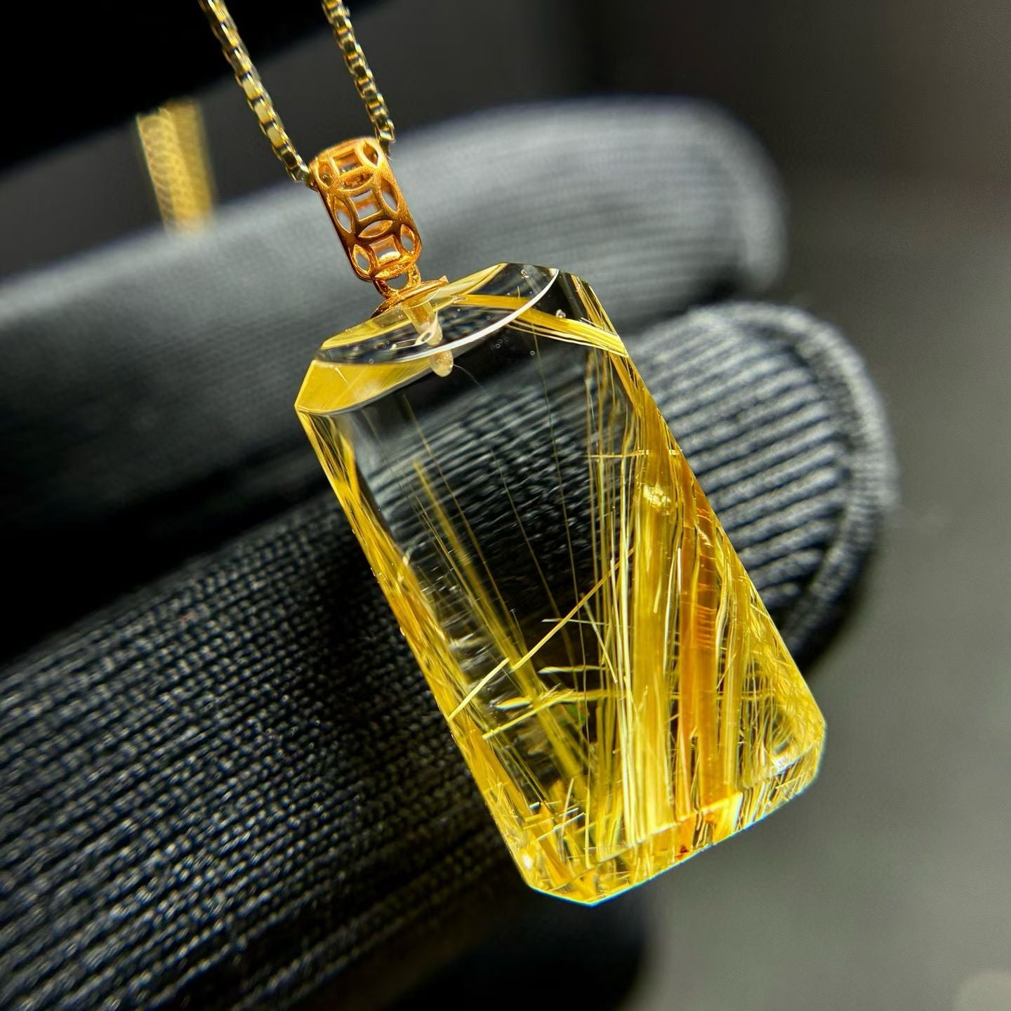 Back view of the plain smooth titanium crystal pendant symbolizing peace and wishes coming true.