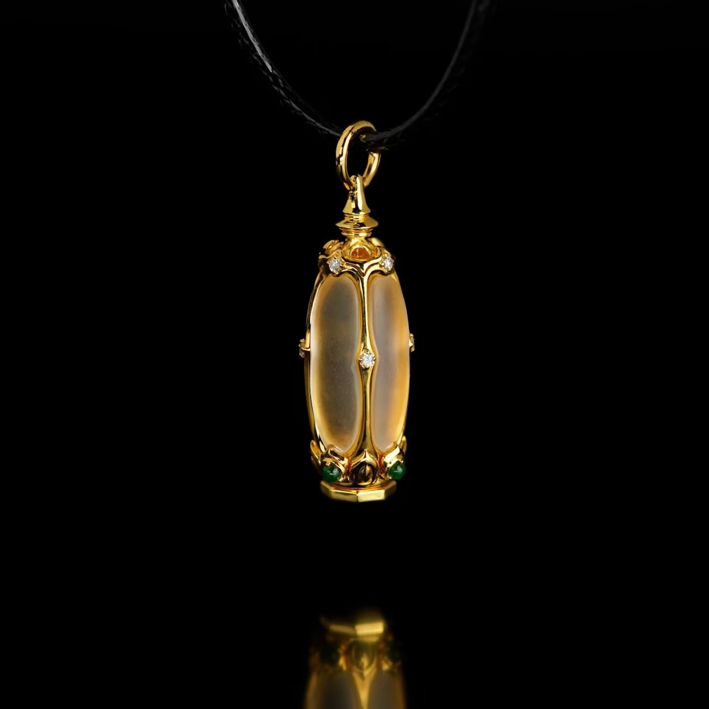 18K Gold · Buddhist Pendant