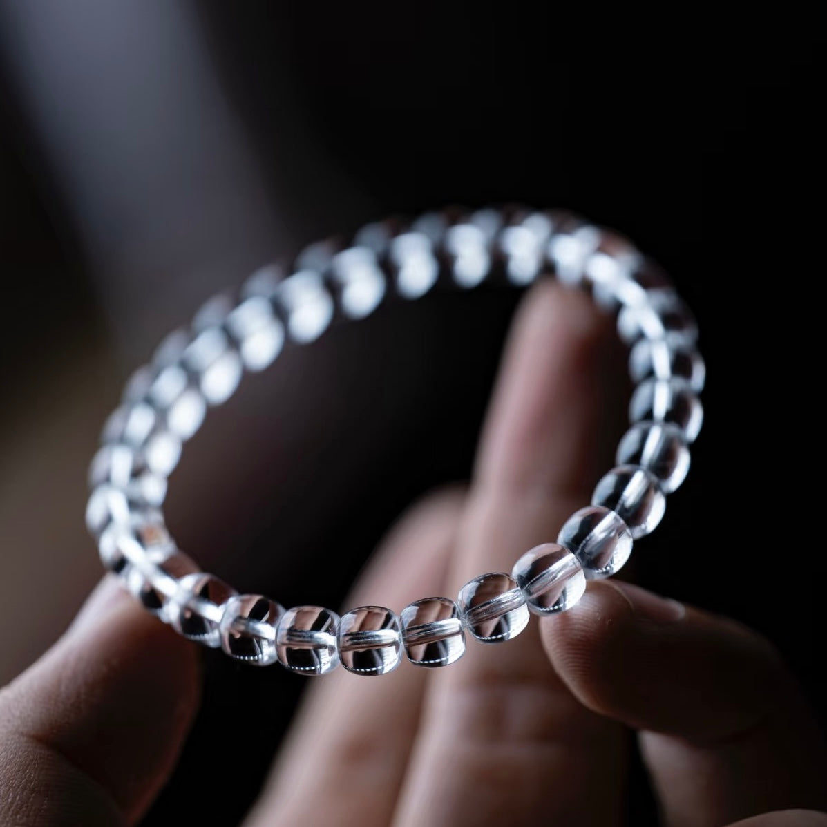  6mm clear quartz barrel bracelet with high-precision mirror polishing.