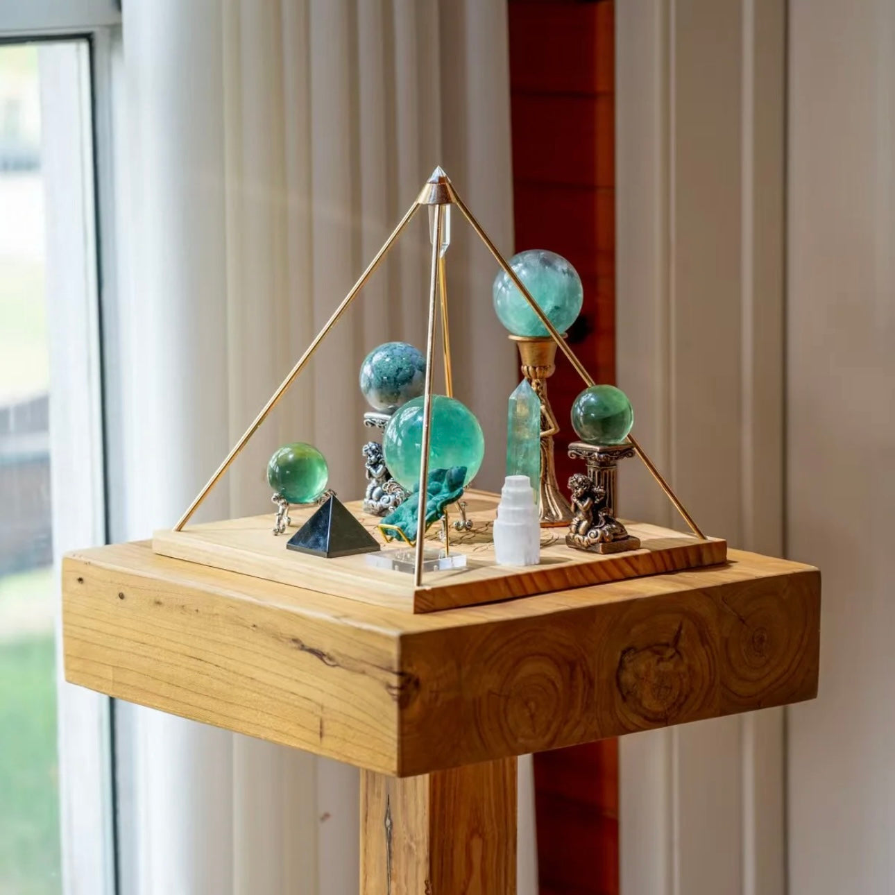 Complete Sacred Healing Crystal Energy Grid featuring Fluorite, Clear Quartz, and Obsidian in a geometric layout.